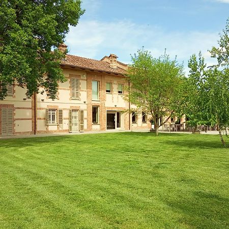 La Cascina Di Carlotta 1846 Agriturismo Alba  Extérieur photo